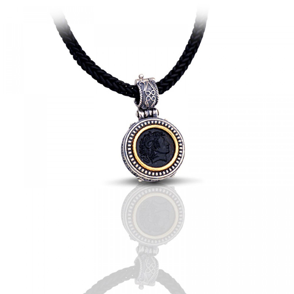 Ασημένιο Στρογγυλό Μενταγιόν με Κεντρικό Μπρούντζινο Μετάλλιο