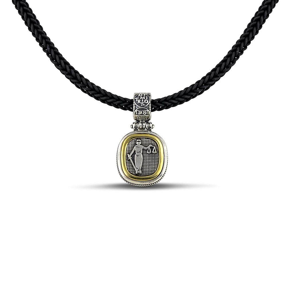 Ασημένιο Μενταγιόν με Χαραγμένο Σύμβολο Δικαιοσύνης