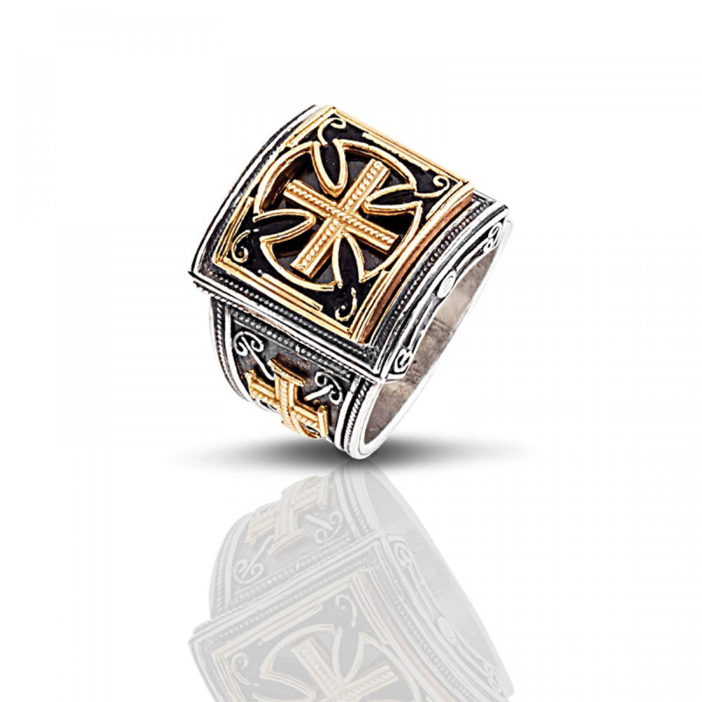 Ασημένιο Δαχτυλίδι με Επιχρυσωμένο Σταυρό από τον Dimitrios Exclusive