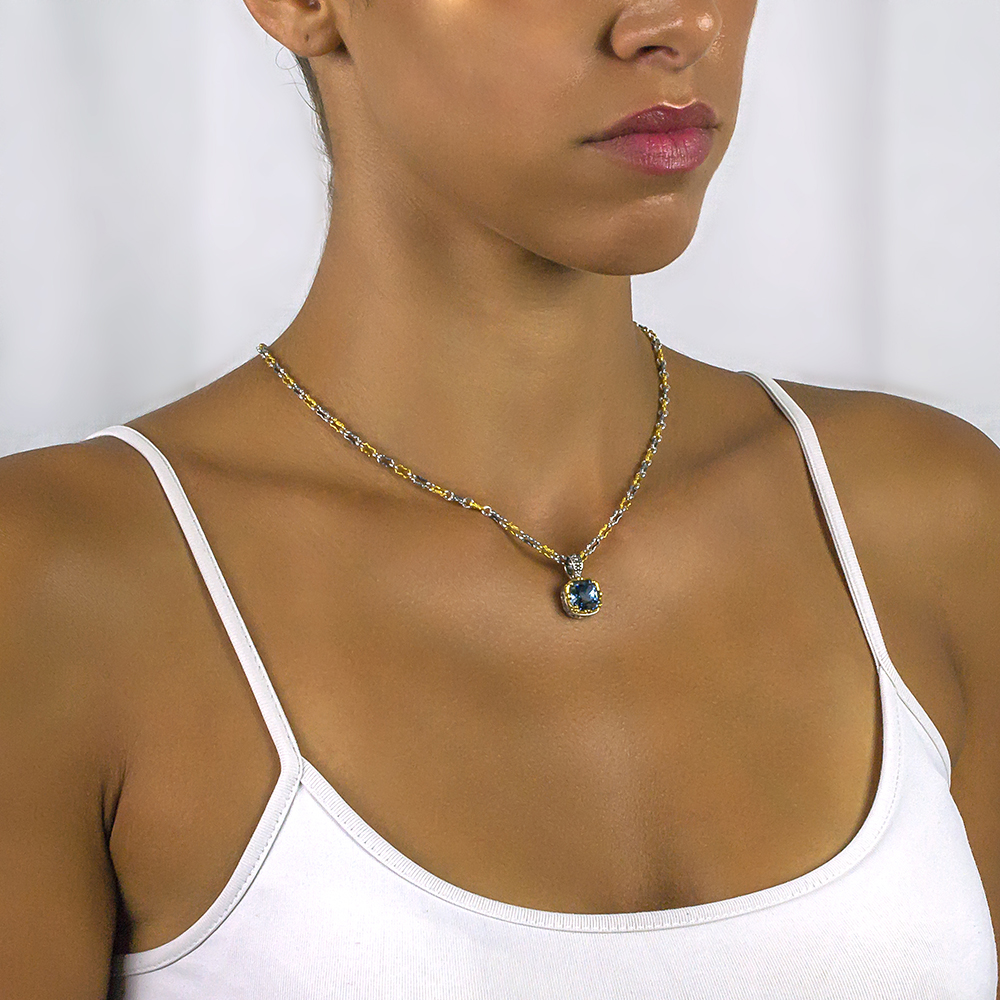 Ασημένιο Μενταγιόν με Επιχρυσωμένο Στεφάνι και Τριχρωμη Αλυσίδα από τον Dimitrios Exclusive