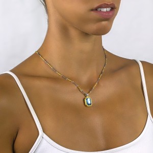 Μενταγιόν με Swarovski Πέτρες και Τρίχρωμη Αλυσίδα M92